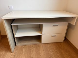 Escritorio con cajonera y librero