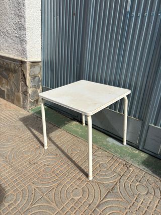 Mesa de terraza cuadrada