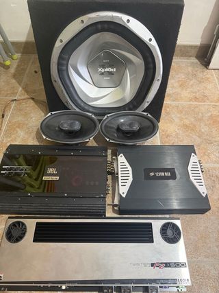 Equipo Car Audio Sony JBL