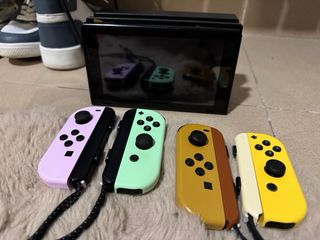 Nintendo Switch + 2 mandos extra + funda + C