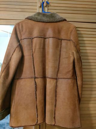 Chaqueta de piel vuelta marrón