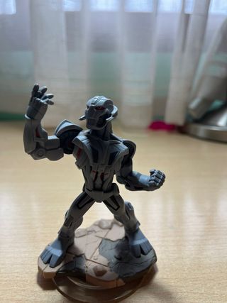 Figura Ultron Marvel Disney Infinity