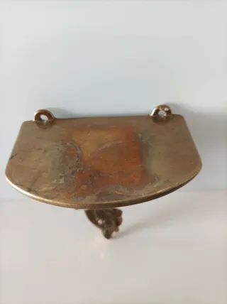 Peana o ménsula de bronce antigua