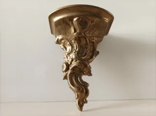 Peana o ménsula de bronce antigua