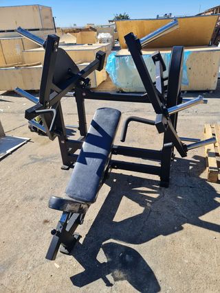 Máquina de gimnasio press de pecho