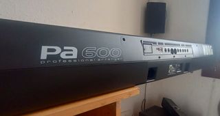 Teclado Korg PA600 - Excelente Estado