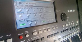 Teclado Korg PA600 - Excelente Estado