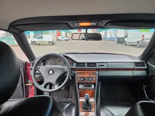 Mercedes-Benz 300 CE 1992