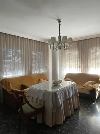 Piso muy luminoso en muy buena zona