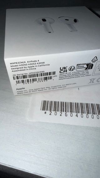 Apple AirPods 4 Nuove