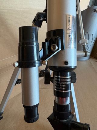 Telescopio con trípode