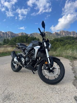 Honda CB300R 2019