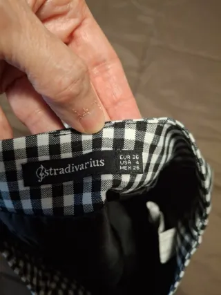 Minifalda cuadros blanco y negro