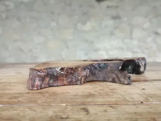 Tagliere in radice di ulivo