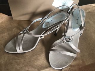 Sandalias de tacón Membur beige y oro