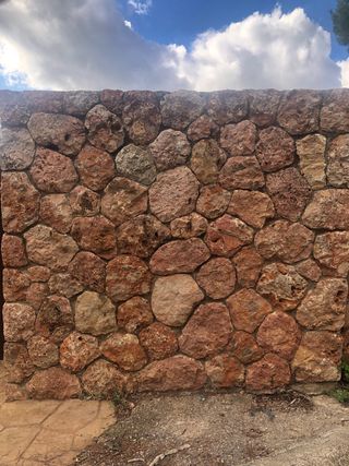 Hacemos trabajos de piedra