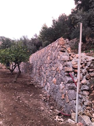 Hacemos trabajos de piedra