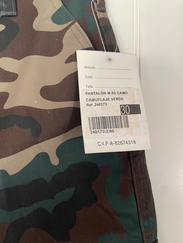 Pantalón M-65 Camuflaje Verde Talla 30. 14/16 años