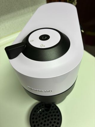 Cafetera Nespresso Vertuo Pop Lila Krups