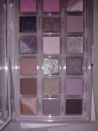 Palette Huda Beauty Rose Quartz