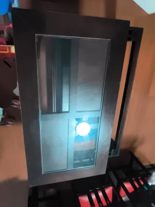 Mesa de centro de madera y cristal