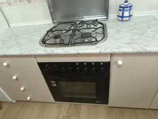 Muebles de cocina con encimera imitacion de mármol