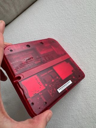 Nintendo 2DS Edición Especial Rojo Transparente