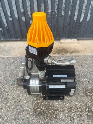 Bomba de Agua Eléctrica con Presurizador