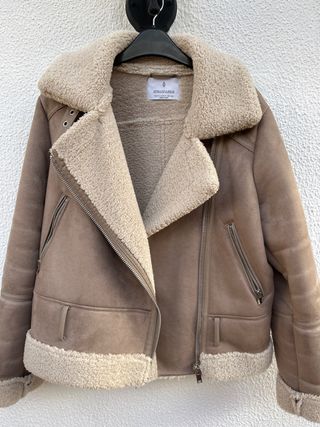 Chaqueta Stradivarius Beige/Marrón Talla S