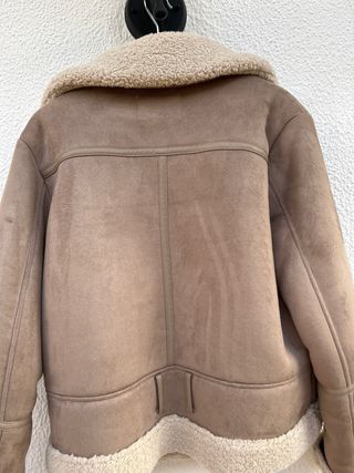 Chaqueta Stradivarius Beige/Marrón Talla S