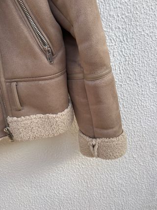 Chaqueta Stradivarius Beige/Marrón Talla S