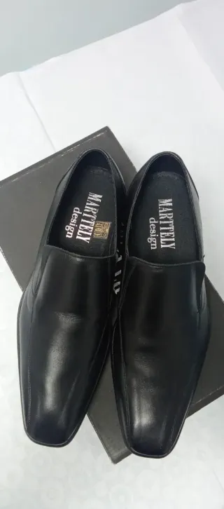 Zapatos de piel MARTELY negros