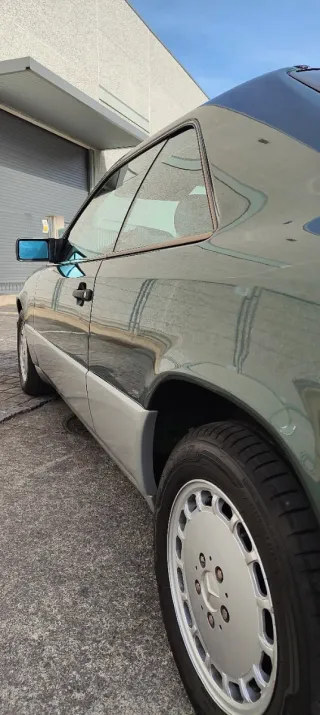 Mercedes-Benz Clase E 1988