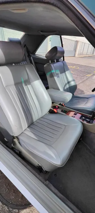 Mercedes-Benz Clase E 1988