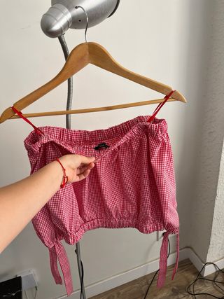 Blusa Zara cuadros roja talla M