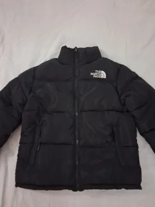 The North Face 700 Nuptse Jacket Negra