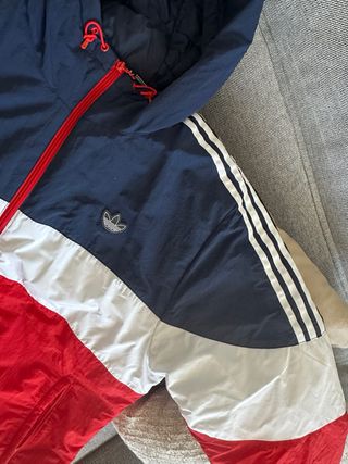 Chaqueta Adidas Tricolor con Capucha