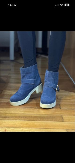 Botines azules caña baja hebilla 39