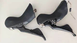 Manetas y Pinzas Shimano Ultegra R8000