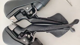 Manetas y Pinzas Shimano Ultegra R8000