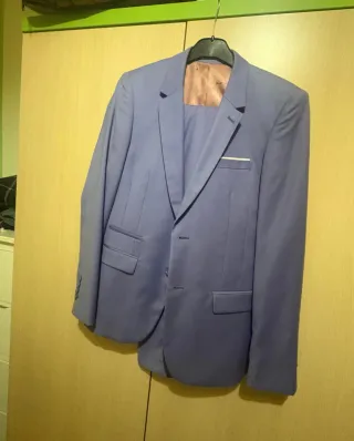 Traje completo morado