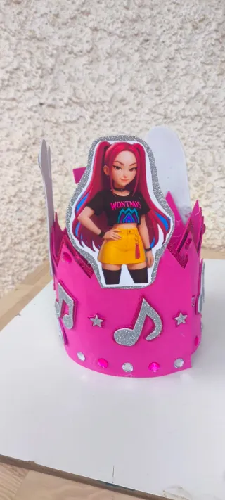 Corona cumpleaños personalizada