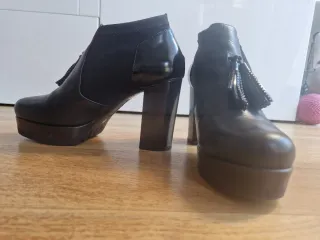 Botines negros plataforma tacón talla 39
