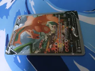 Carta Pokémon Charizard V