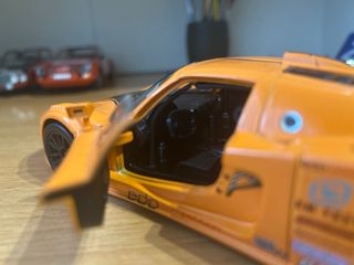 Maserati MC12 GT1 1/24 Burago