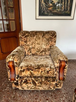 Sofá  (1,75 ancho x 86  Sillón (90 ancho x 82