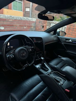 VOLKSWAGEN GOLF 7.5 R310 2018 FULL EQUIP