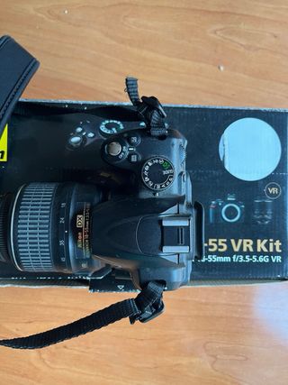 Nikon D3000 Kit 18-55 VR