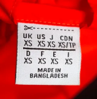 Chaqueta Adidas Adventure Roja y Negra