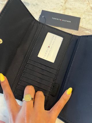 Cartera billetera Tommy Hilfiger Marrón